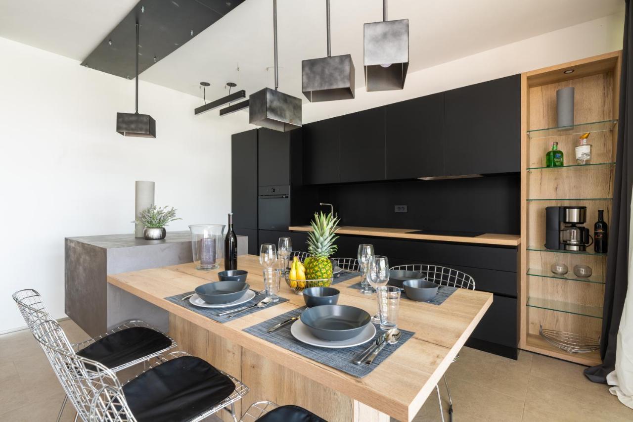Luxus Villen Monteneto Zambratija  Extérieur photo